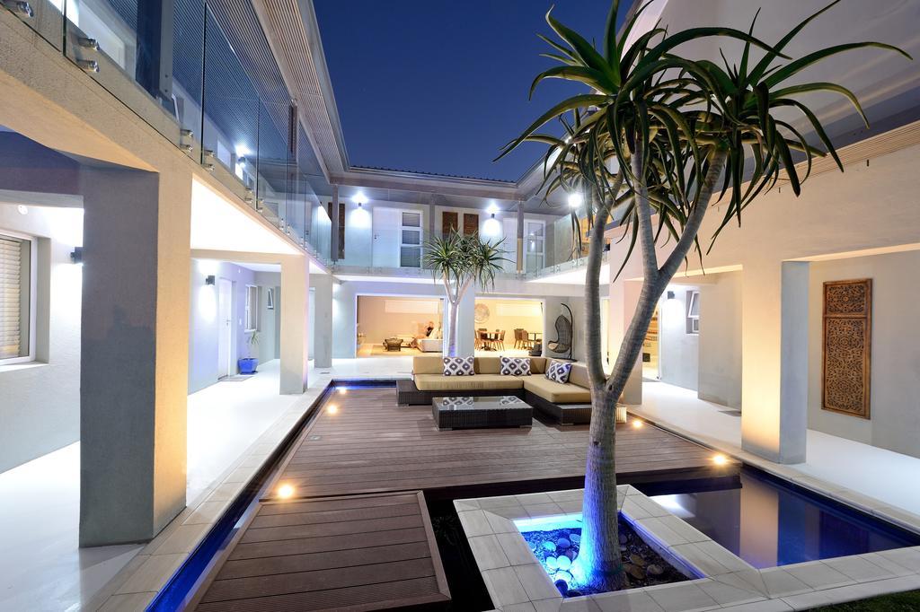 Grand Blue D Hotel Cape Town Bagian luar foto