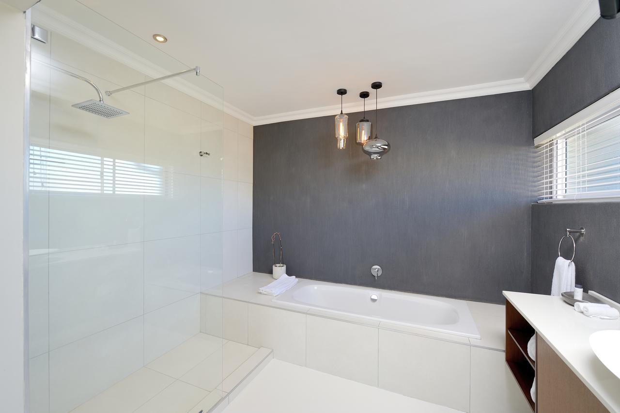 Grand Blue D Hotel Cape Town Bagian luar foto