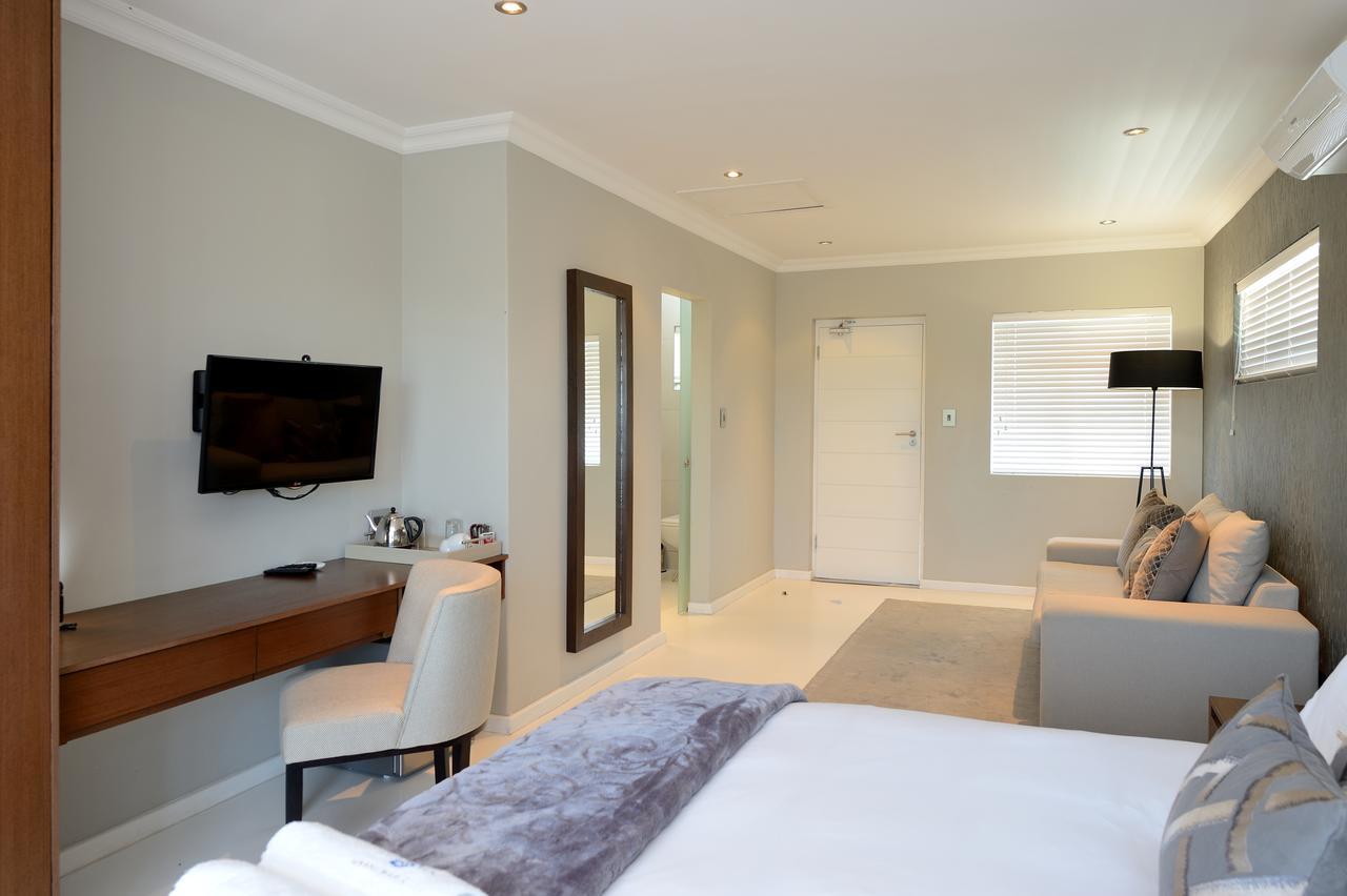 Grand Blue D Hotel Cape Town Bagian luar foto